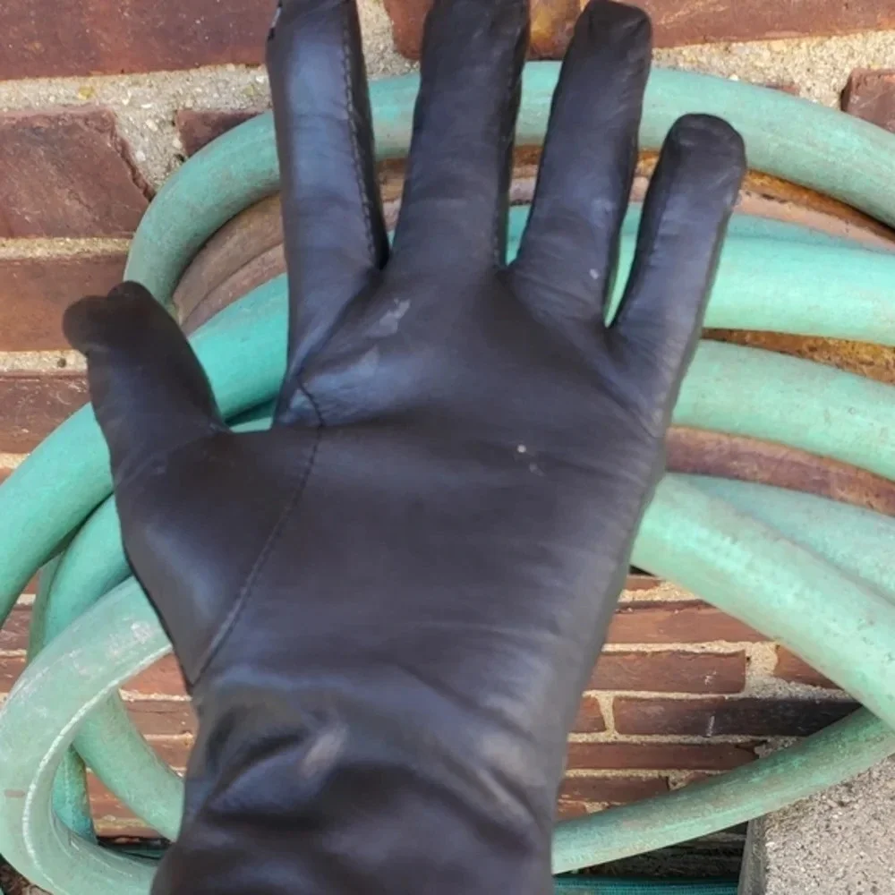 Metallic‎ Leather Gloves M